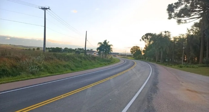 Estrada entre Castro e Tibagi, no Paraná recebe melhorias de sinalização